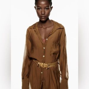 NWT. Zara Golden  Belt with Metal Chains.